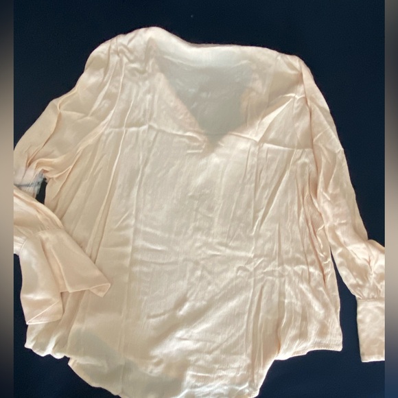 Graceful Split Neck Blouse NWT - Picture 3 of 11